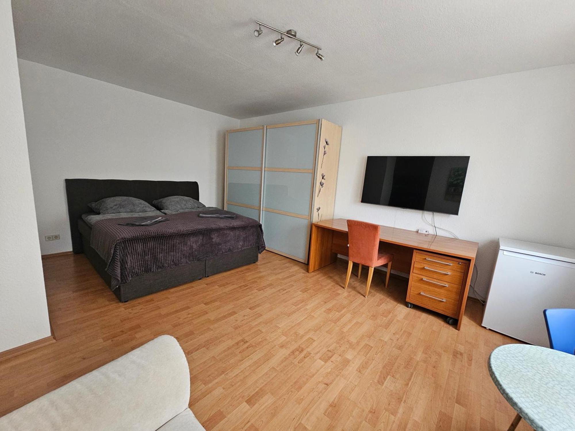 City-Close - King Bed & Free Garage Bayreuth Exterior photo
